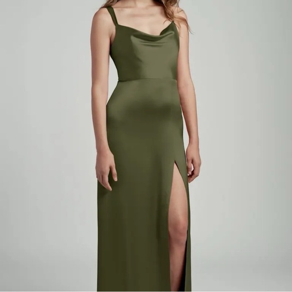 NWT JENNY YOO Gina Dress Luxe Satin In Olive Women’s Size 16 6417